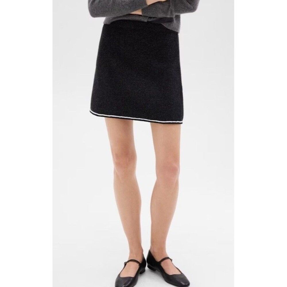 NWT Theory Mini Skirt in Felted Wool-Cashmere Size M